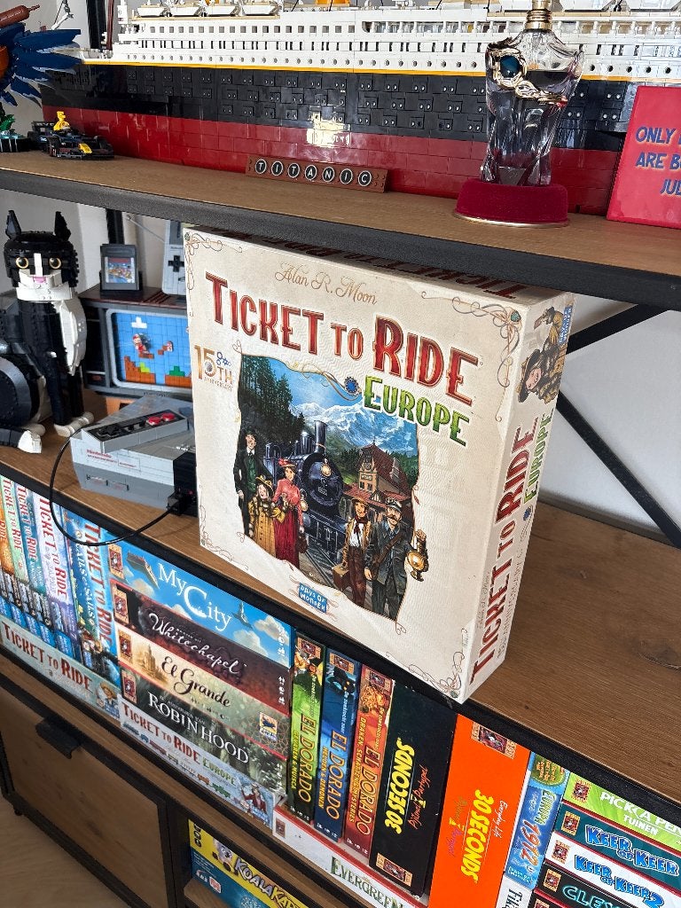 Ticket to Ride Europe 15th anniversary, Hobby en Vrije tijd, Gezelschapsspellen | Bordspellen, Vijf spelers of meer, Ophalen of Verzenden