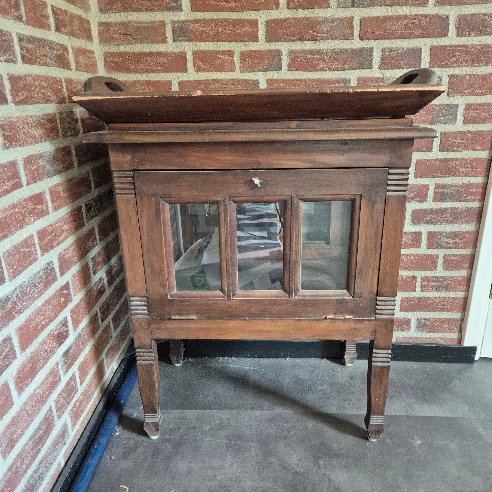 houten kast met glazen deuren, Antiek en Kunst, Ophalen