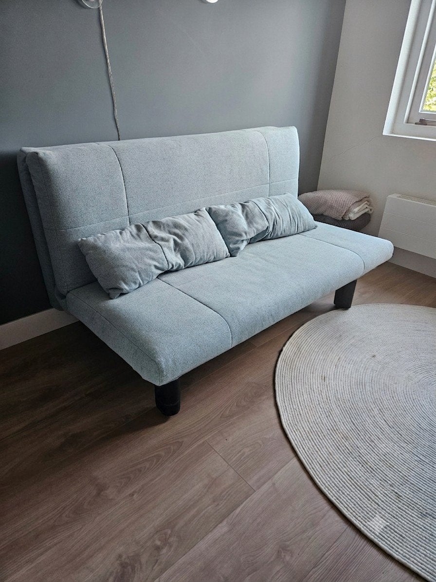Uitklapbare slaapbank - Mint/sage kleur - Zo goed als nieuw, Ophalen, Zo goed als nieuw, Tweepersoons, 190 cm of minder