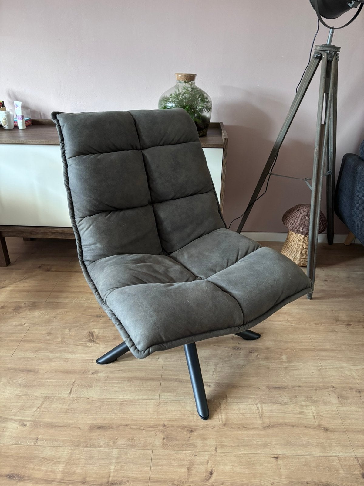Draaifauteuil Clayton - antraciet / leen bakker, Ophalen, 75 tot 100 cm, Zo goed als nieuw, 50 tot 75 cm