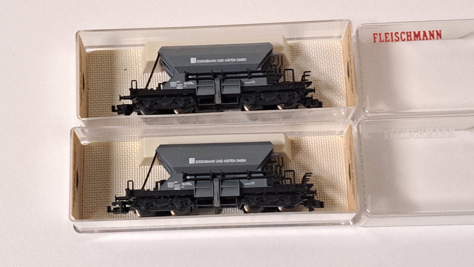 2x Fleischmann zelflosser grijs, art. 8526 K, Gelijkstroom, Fleischmann, Wagon, Ophalen of Verzenden