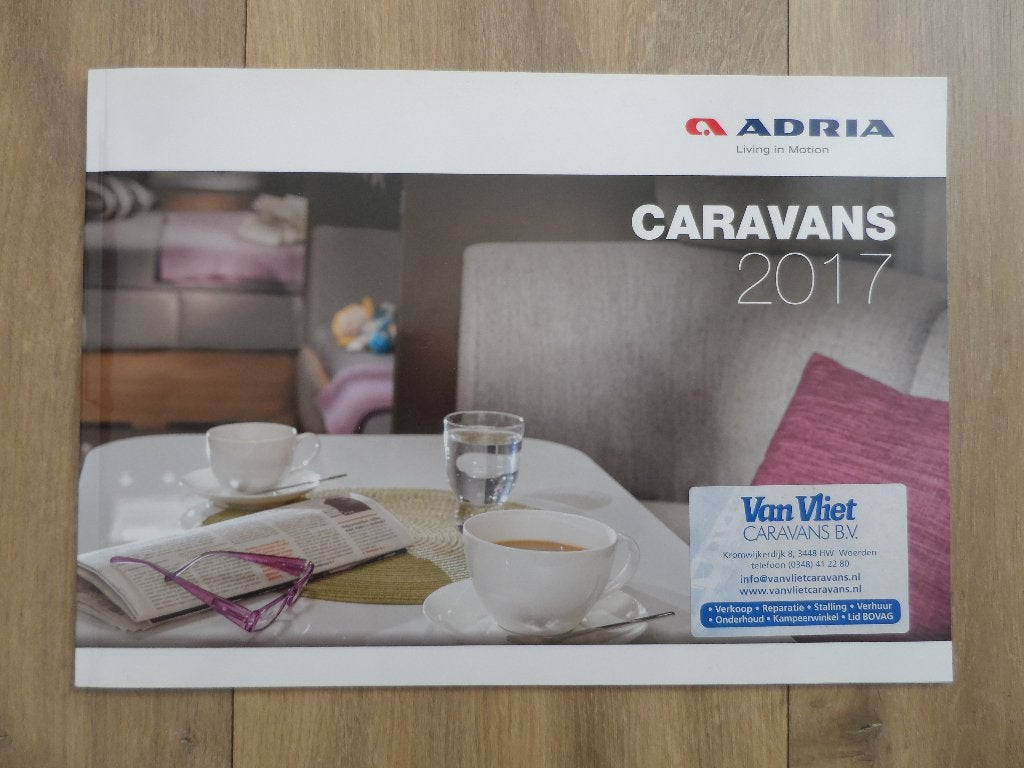Folder Adria 2017, Ophalen, Zo goed als nieuw