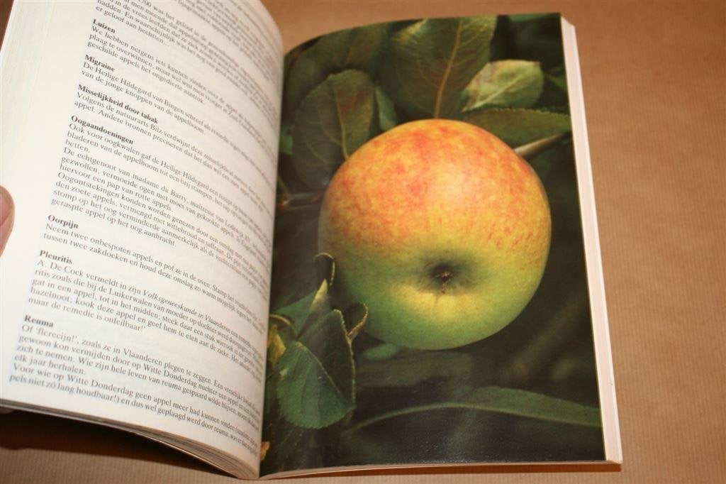 Alles over de appel - Son Tyberg, Ophalen of Verzenden, Gelezen