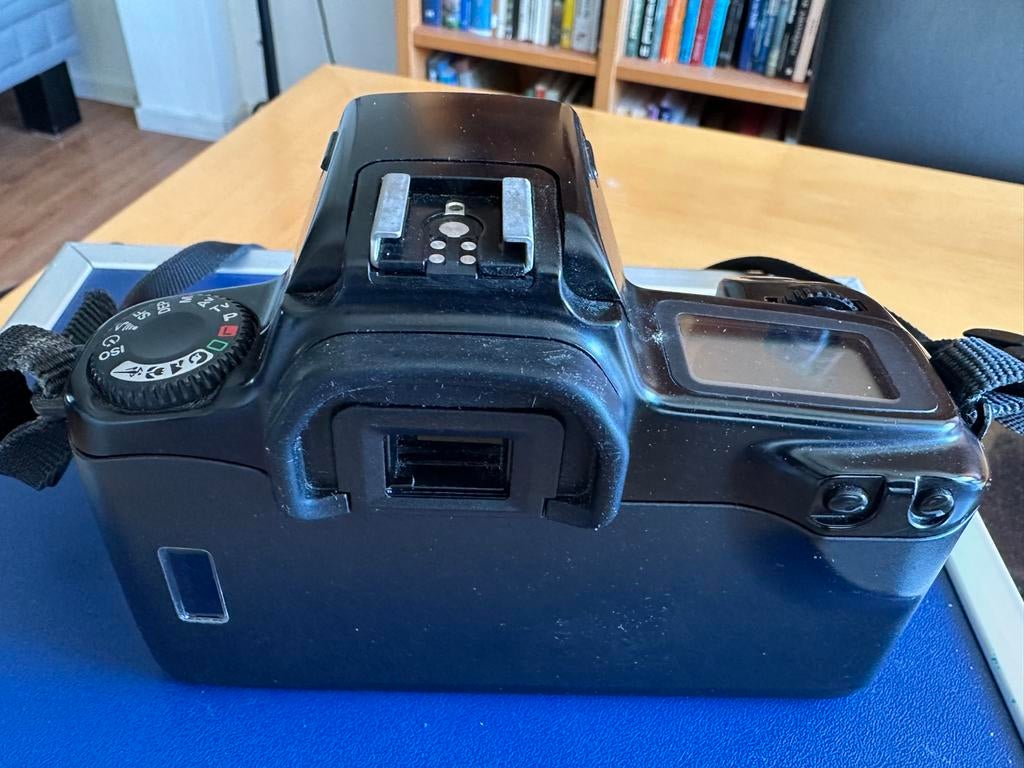 Canon EOS 1000F N spiegelreflex camera met lens, Audio, Tv en Foto, Fotocamera's Analoog, Ophalen, Zo goed als nieuw, Spiegelreflex