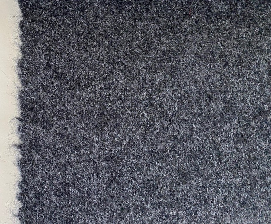 Gudbrandsdalens Amdal 180 antraciet; max 5 meter meubelstof, Wol, 120 cm of meer, Ophalen of Verzenden, Grijs