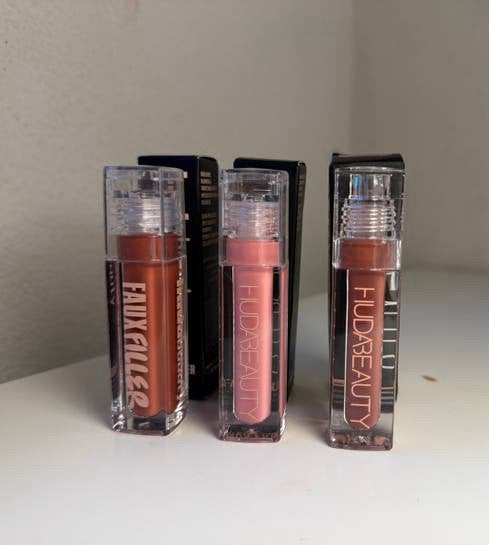 Huda Beauty Faux Filler Lipgloss Set van 3, Nieuw, Ophalen of Verzenden, Make-up, Overige kleuren