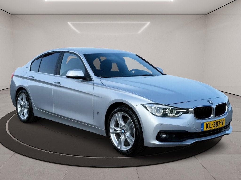 BMW 3-serie 330e iPerformance * HYBRIDE * SOH * CAMERA * MAR, Auto's, BMW, Automaat, Achterwielaandrijving, Gebruikt, 4 cilinders