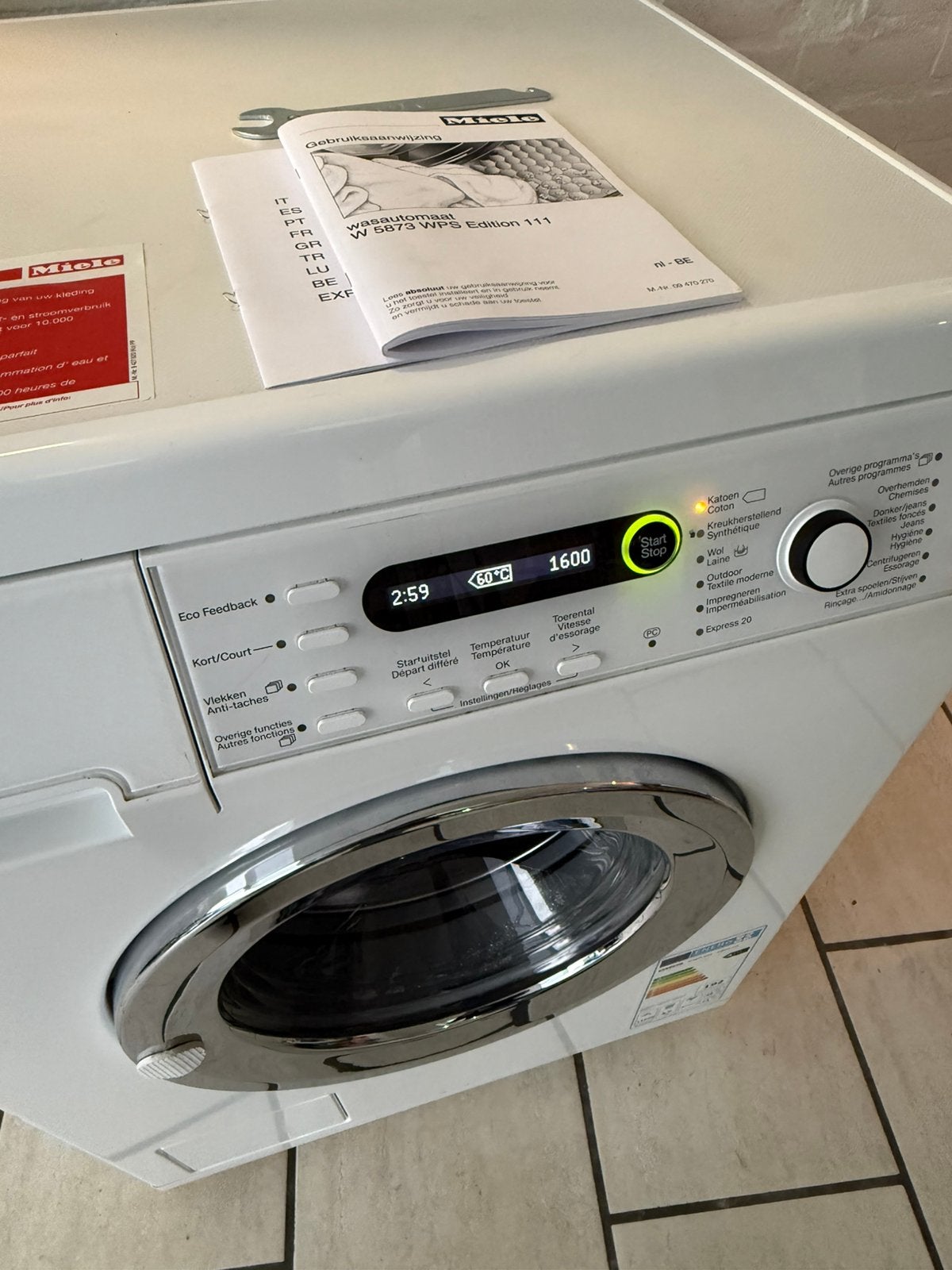 Foto 4 van Miele 8Kilo-1600toeren A+++ energieverbruik in topstaat