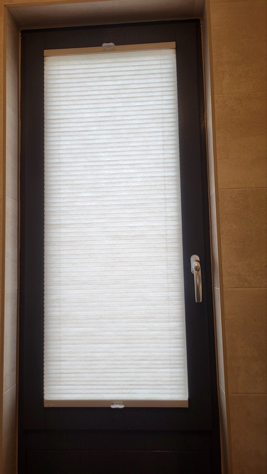 2 gloednieuwe plisé Veneta beige, Ophalen, Inclusief montageonderdelen, Overige merken, Beige