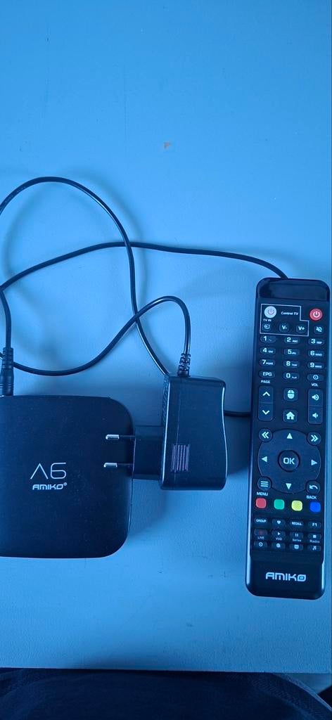 Amiko A6 Android TV Box met afstandsbediening, Ophalen of Verzenden, Gebruikt, HDMI, Zonder harde schijf