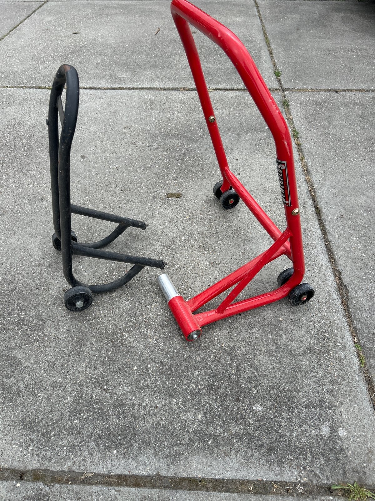 Motorfiets (Ducati) paddockstand set (voor en achter), Ophalen, Gebruikt