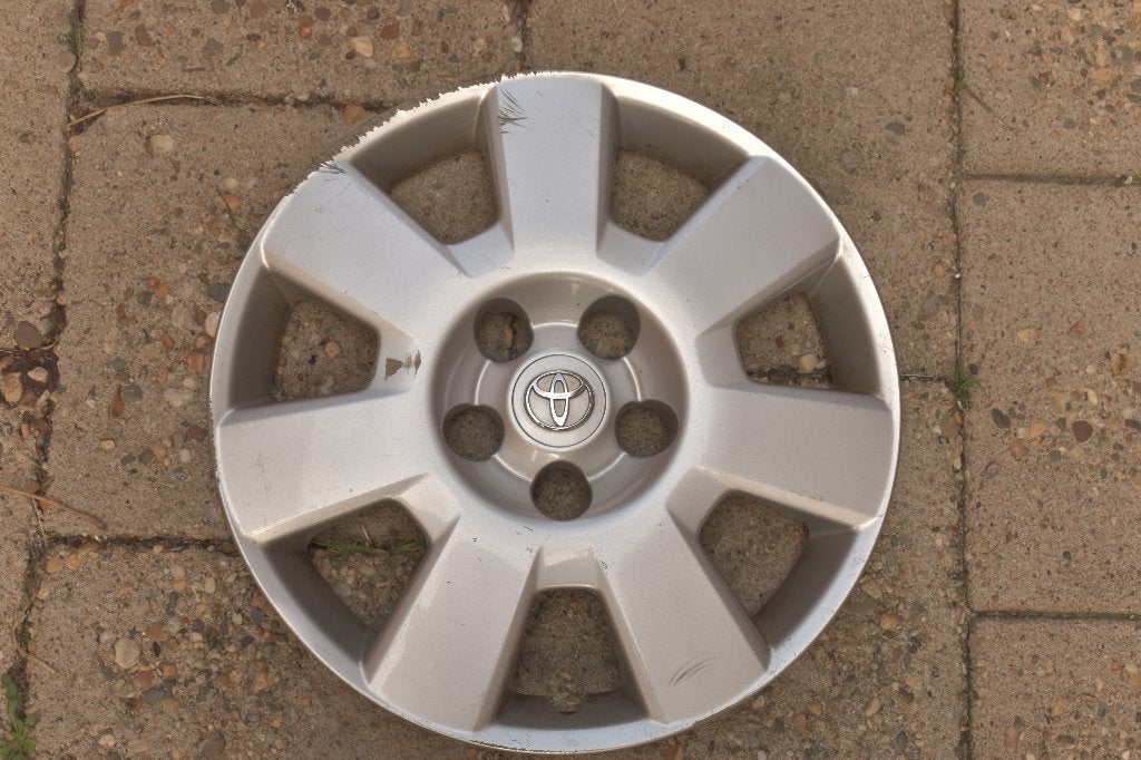 1 losse originele wieldop Toyota Corolla Verso 16 inch, Auto diversen, Wieldoppen, Ophalen of Verzenden, Gebruikt
