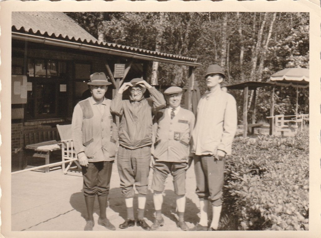 foto  -  groep  jagers  12 op 9   cm, Verzamelen, Verzenden, Voor 1940, Zo goed als nieuw, Overige onderwerpen