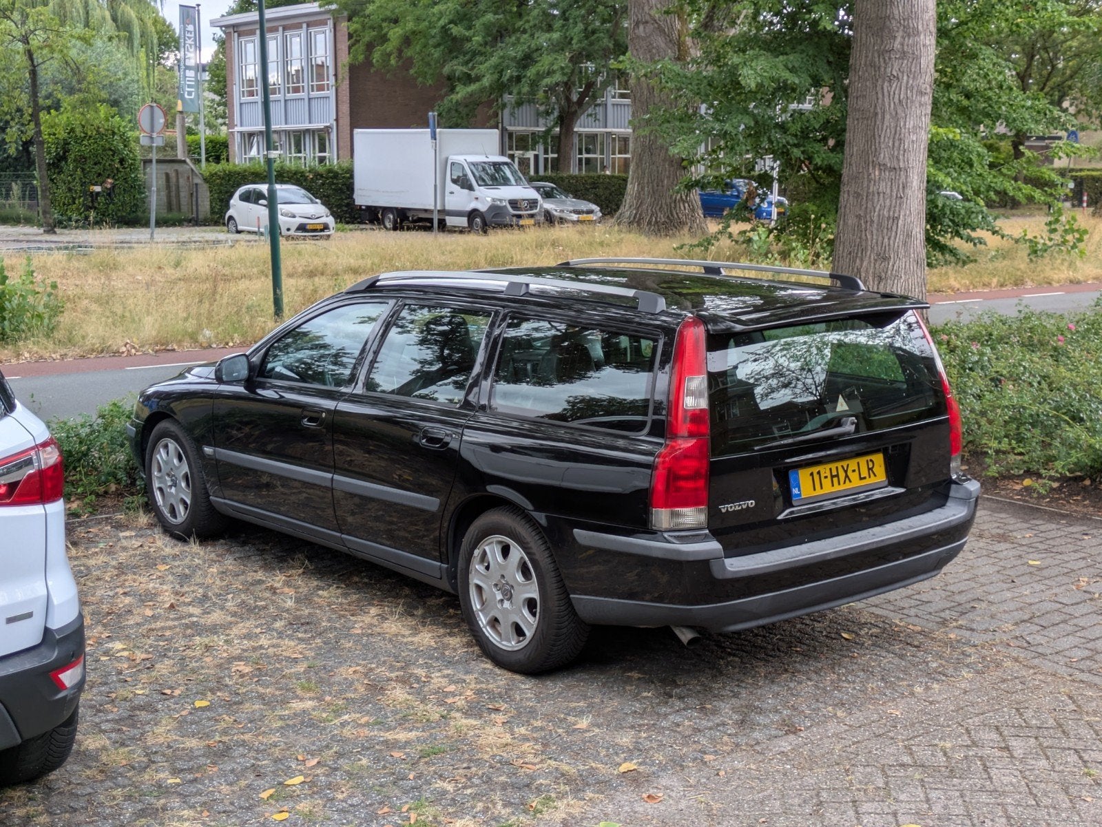 Volvo V70 2.4 140PK 2002 Zwart, Voorwielaandrijving, 1800 kg, Lederen bekleding, Leder en Stof
