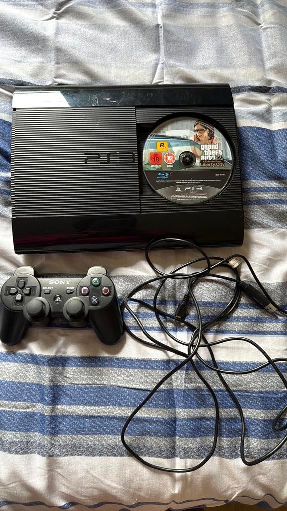 Playstation 3 + GTA 4 + Episodes, Spelcomputers en Games, Spelcomputers | Sony PlayStation 3, Ophalen of Verzenden, Zo goed als nieuw