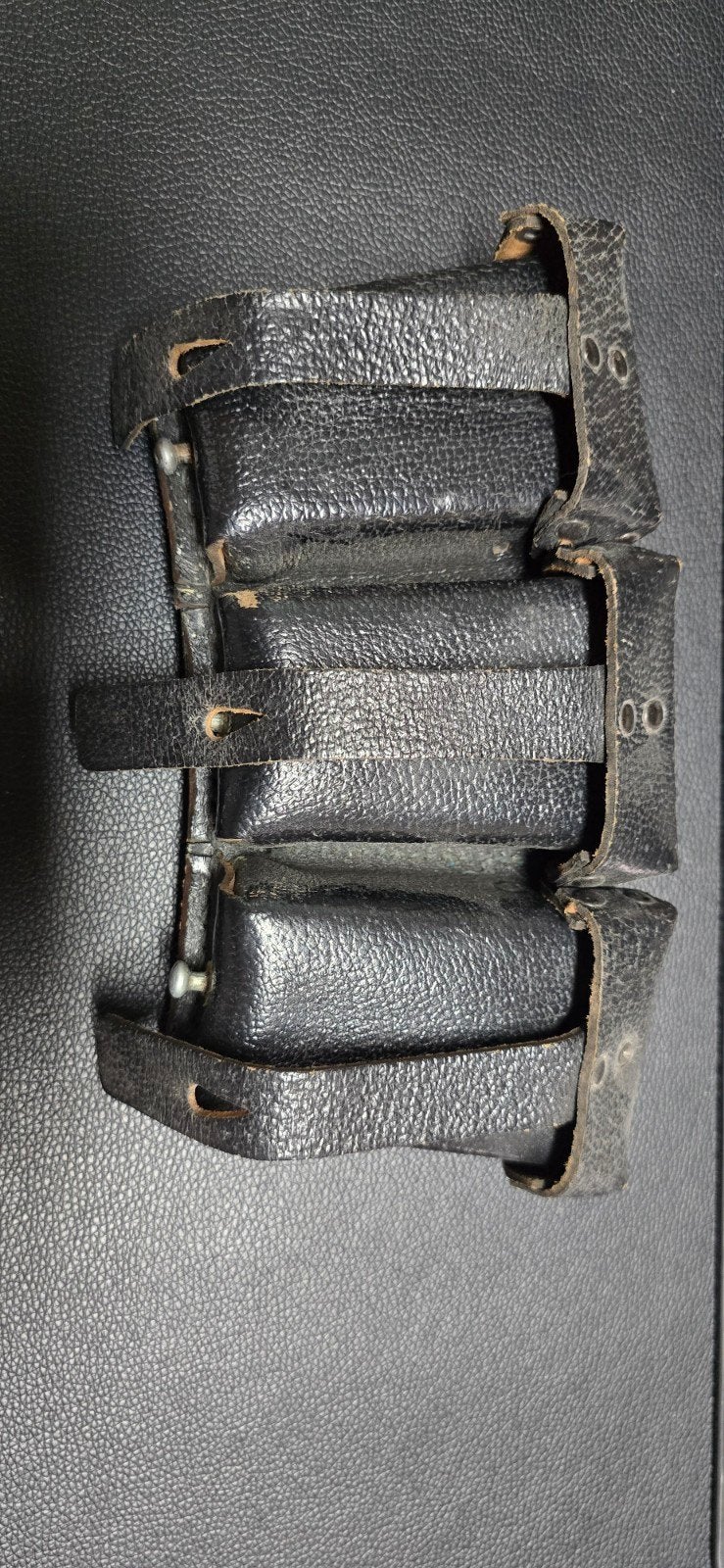 Originele WOII K98 Patronentasche - Zwart Leer, Ophalen of Verzenden, Landmacht, Duitsland, Overige typen
