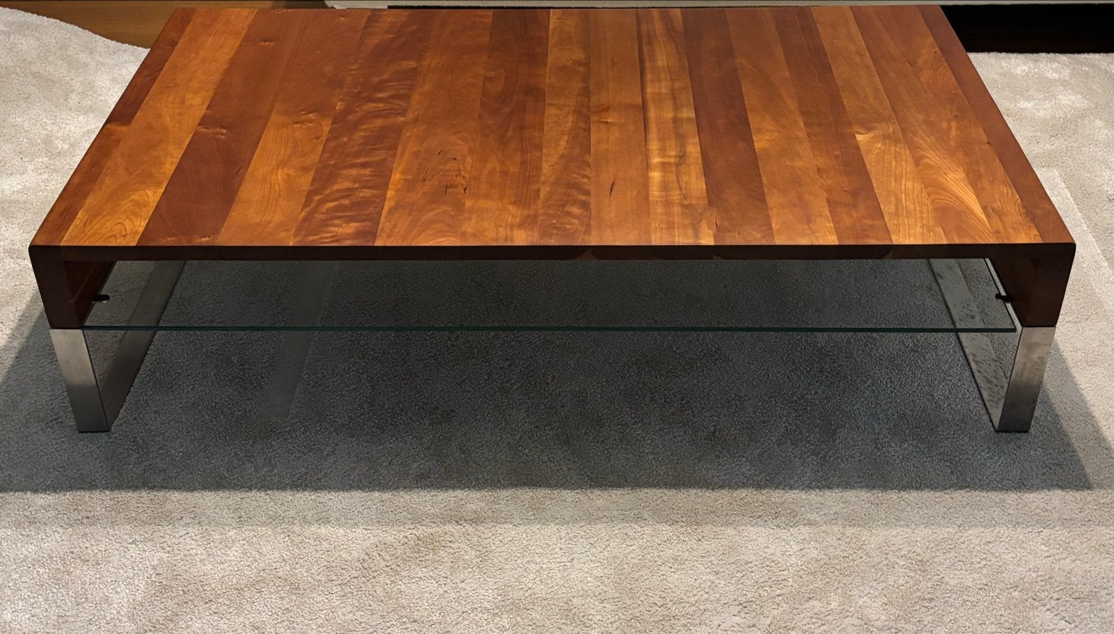 Salontafel van kersenhout met glazen plank, Ophalen, 100 tot 150 cm, 50 tot 100 cm, Zo goed als nieuw