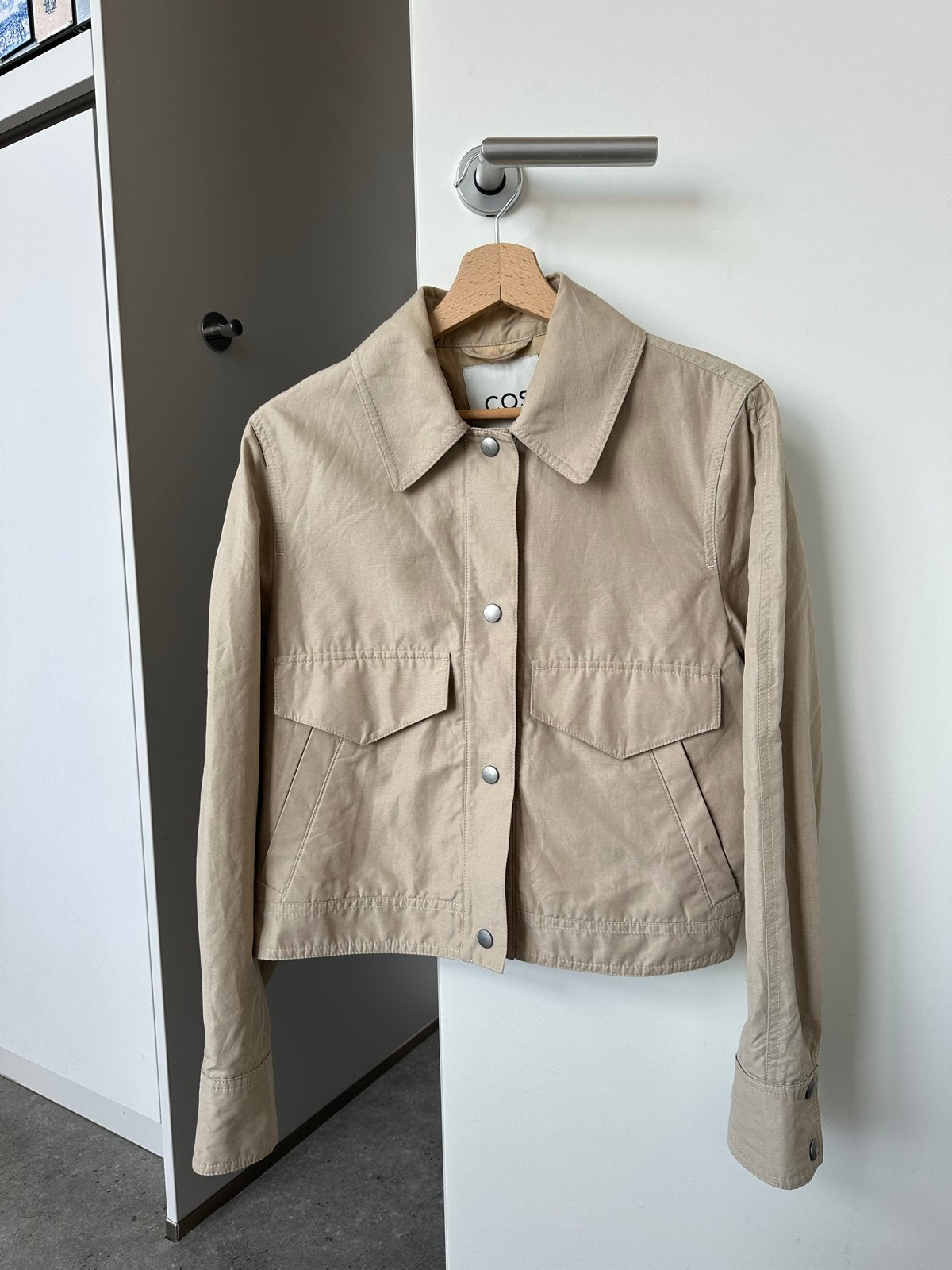 COS jas maat 36, Ophalen of Verzenden, Zo goed als nieuw, Maat 36 (S), Beige