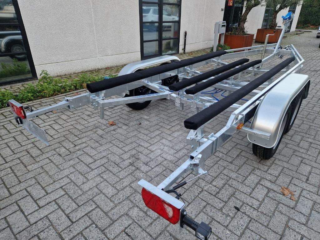 VL2700 - boottrailer skiboot of sloep - NIEUW DIRECT RIJDEN, Watersport en Boten, Boottrailers, Ophalen, Sloepentrailer, 6 tot 9 meter