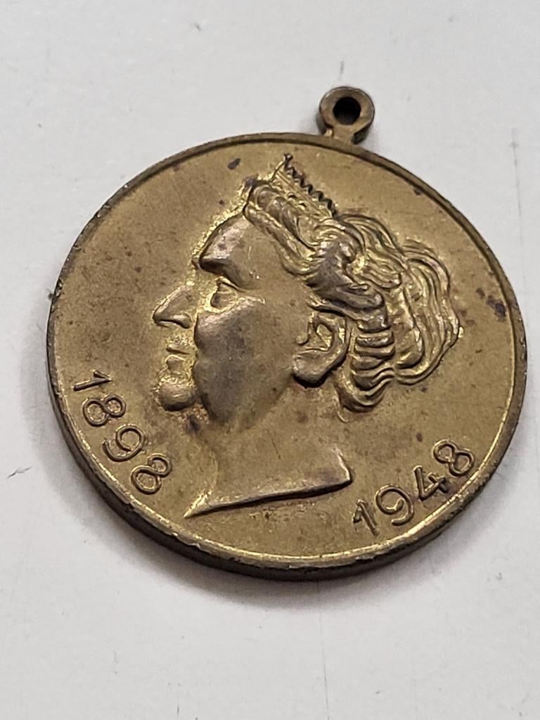 Penning Gouden Regeringsjubileum Wilhelmina 1898-1948, Ophalen of Verzenden, Brons, Nederland