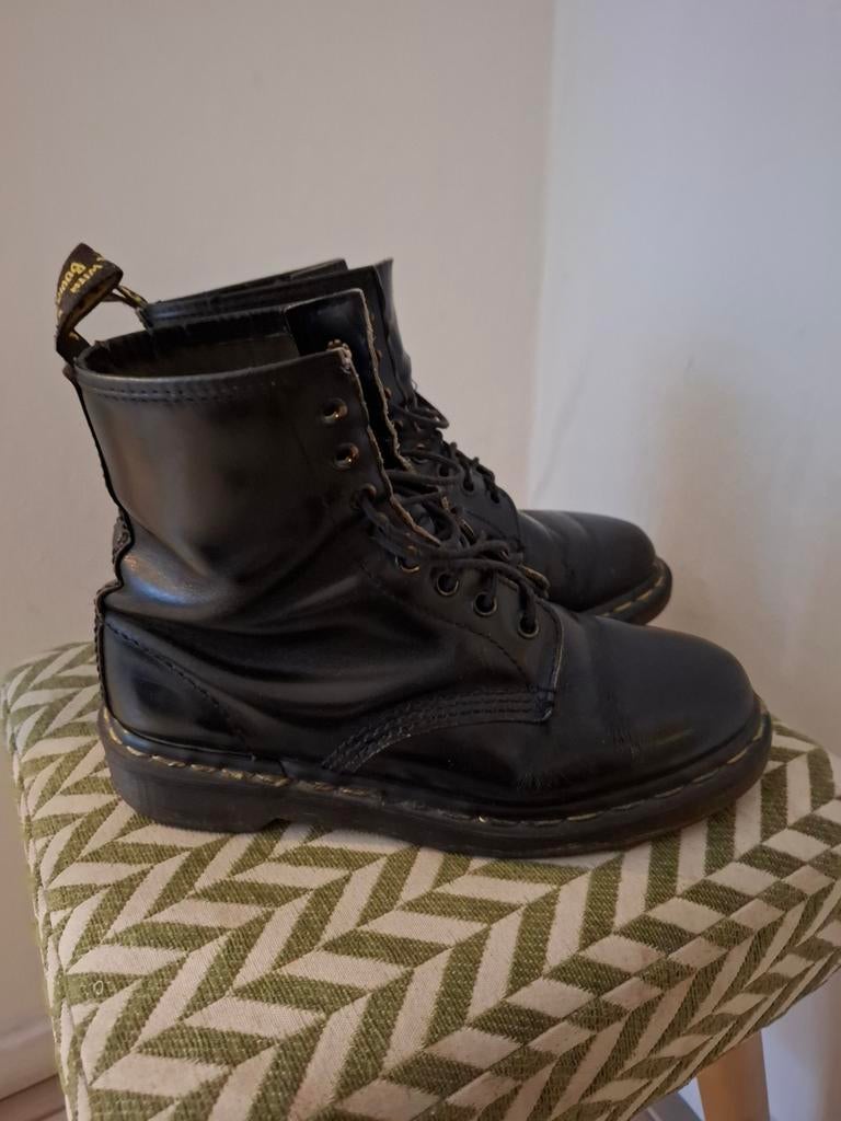 Dr. Martens maat 38 - Gedragen, maar goed!, Kleding | Dames, Schoenen, Gedragen, Lage of Enkellaarzen, Zwart, Ophalen of Verzenden