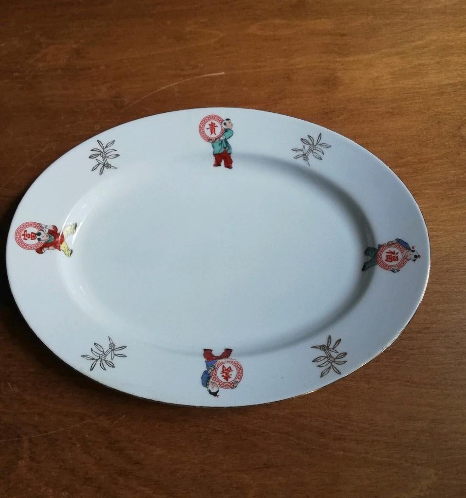Serveerschaal Chinese handbeschilderd zotjes, Antiek en Kunst, Ophalen of Verzenden