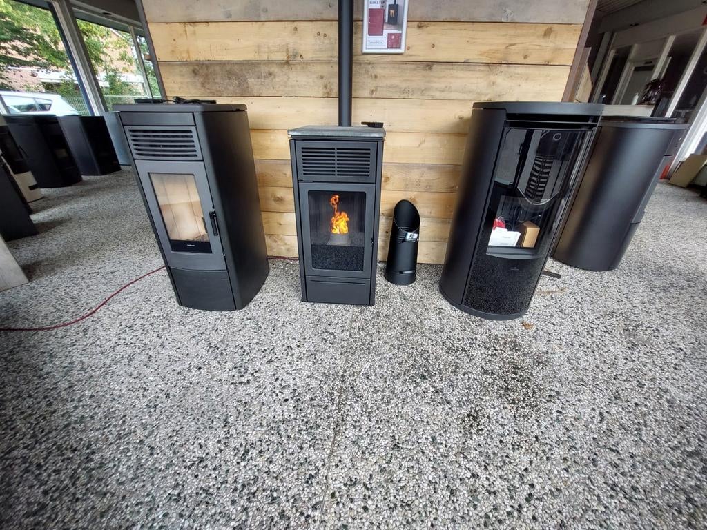 Pelletkachels, houtkachels, rookkanalen, elektrische haard., Ophalen of Verzenden, Nieuw, Pelletkachel