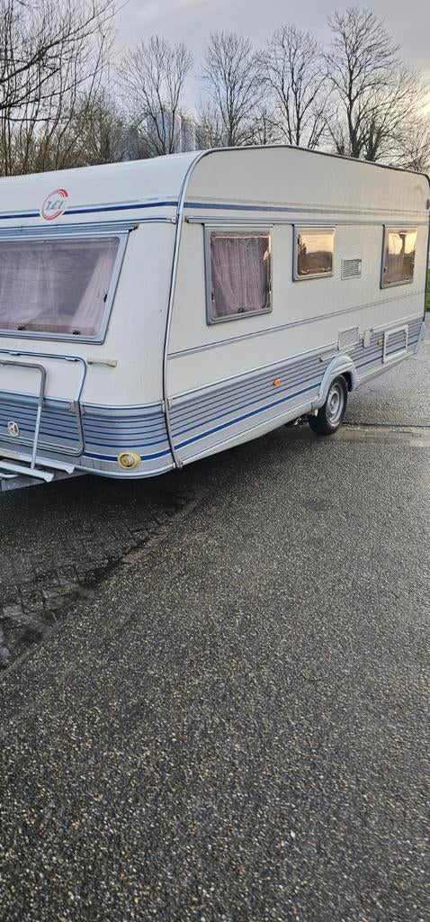 Tec Weltbummler 515 tdf mover, ruime rondzit fransbed douche, Caravans en Kamperen, Caravans, Rondzit, Particulier, 4 tot 5 meter