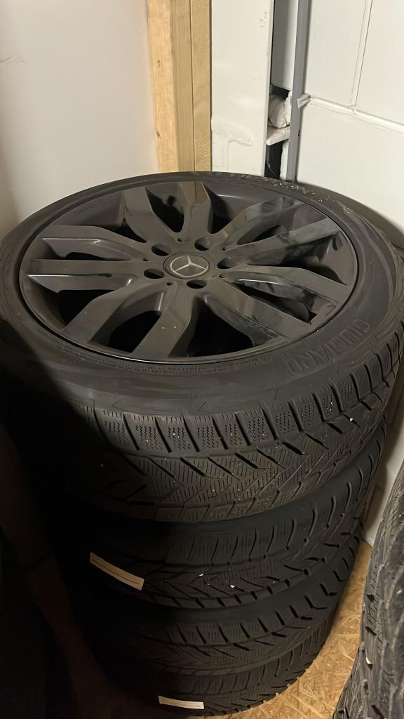Mercedes lichtmetaal met winterbanden, Auto-onderdelen, Banden en Velgen, Ophalen, Gebruikt, Banden en Velgen, 17 inch