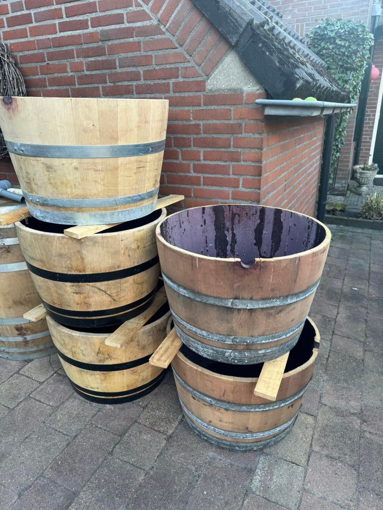 Halve eiken wijnvat plantenbak bloembak 112,5 liter, Ophalen, Minder dan 60 cm, Rond, Zo goed als nieuw