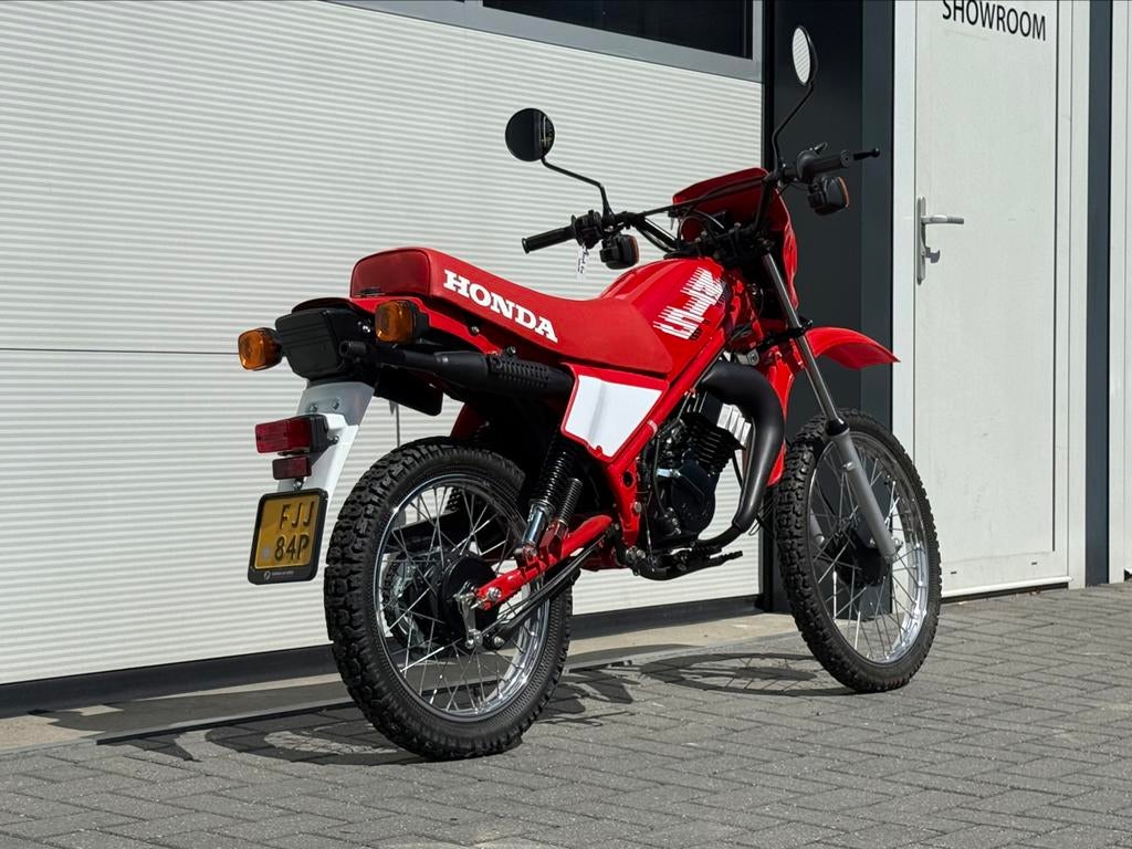 Volledige NOS gebouwde NL Honda MT5 1988, Fietsen en Brommers, Brommers | Honda, Nieuw, Ophalen of Verzenden, MT