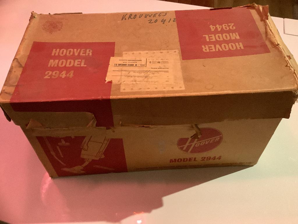 Retro stofzuiger van Hoover in de doos., Verzamelen, Ophalen of Verzenden, Huis en Inrichting