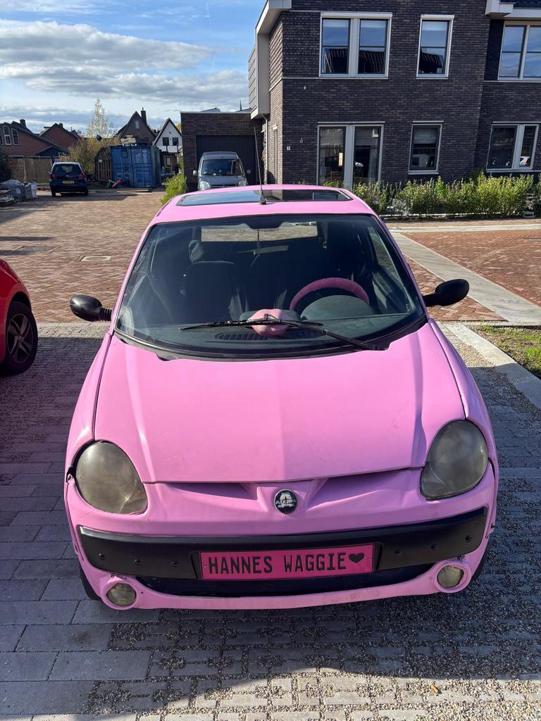 Roze Aixam 741, Diversen, Overige merken, Gebruikt, Ophalen of Verzenden, 16 km/u of meer