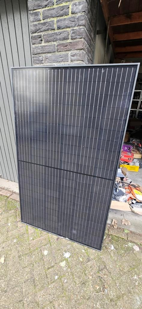 Zonnepanelen bevestiging en nieuw zonnepaneel AEG, Ophalen, Nieuw