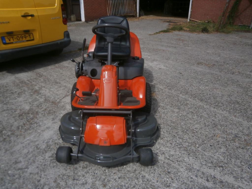 wegens inruil nette husqvarna rider 16  frontmaaier  15,5 pk, Tuin en Terras, Ophalen, Gebruikt, Nederland, HUSQVARNA