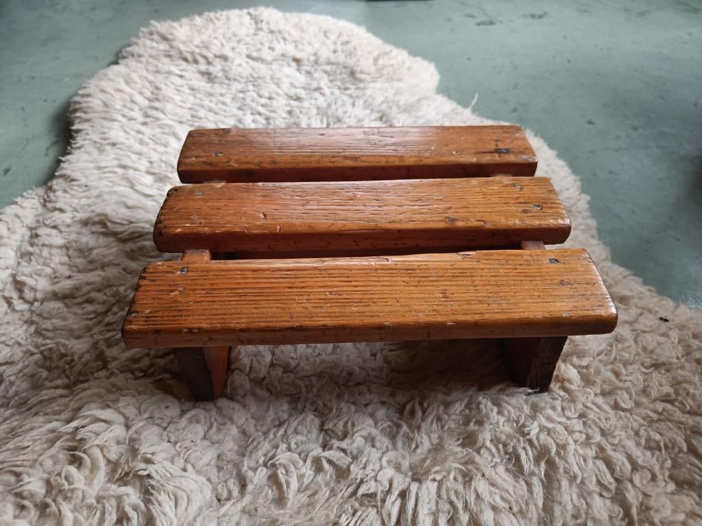 Oud houten vensterbankje/voetenbankje, Antiek en Kunst, Ophalen of Verzenden