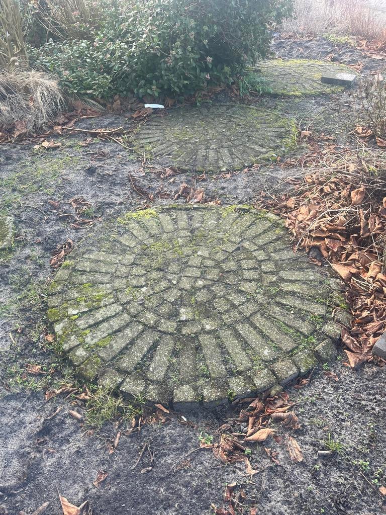 Gratis Cirkel bestrating, Ophalen, Gebruikt, Minder dan 5 m², Beton