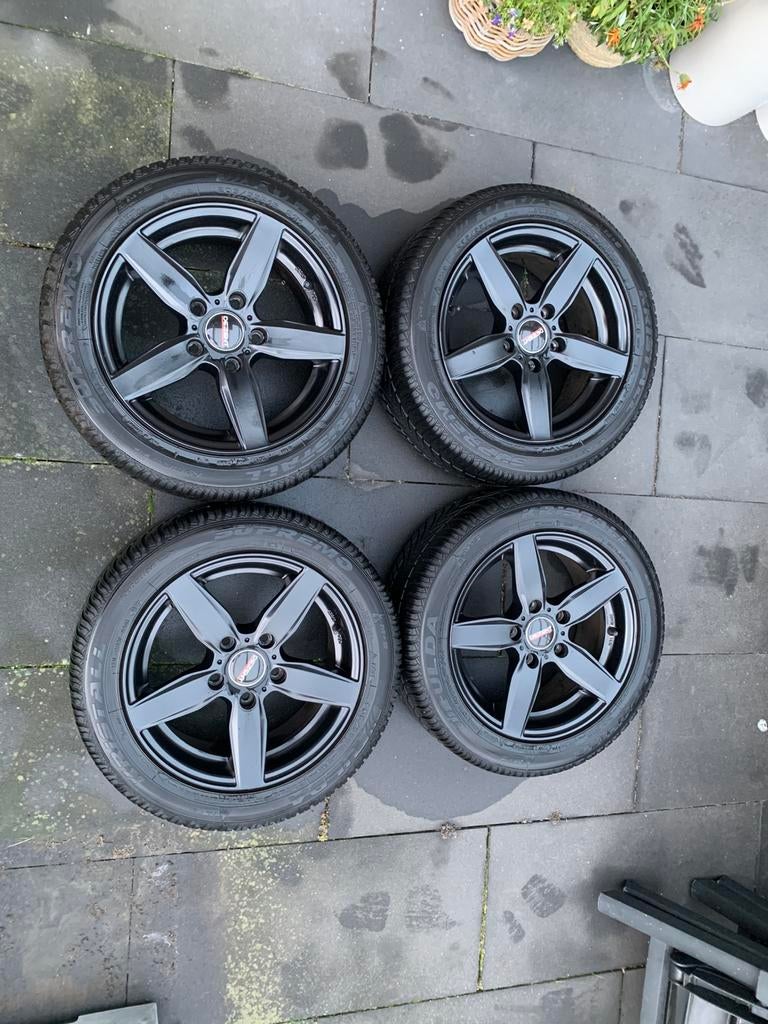 Nette set winterbanden !, 16 inch, Banden en Velgen, 205 mm, Winterbanden
