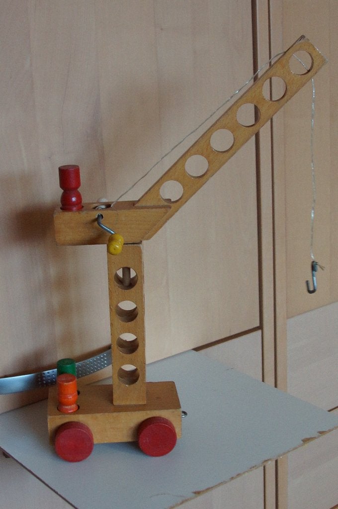 SIO houten hijskraan, Antiek en Kunst, Antiek | Speelgoed, Ophalen of Verzenden