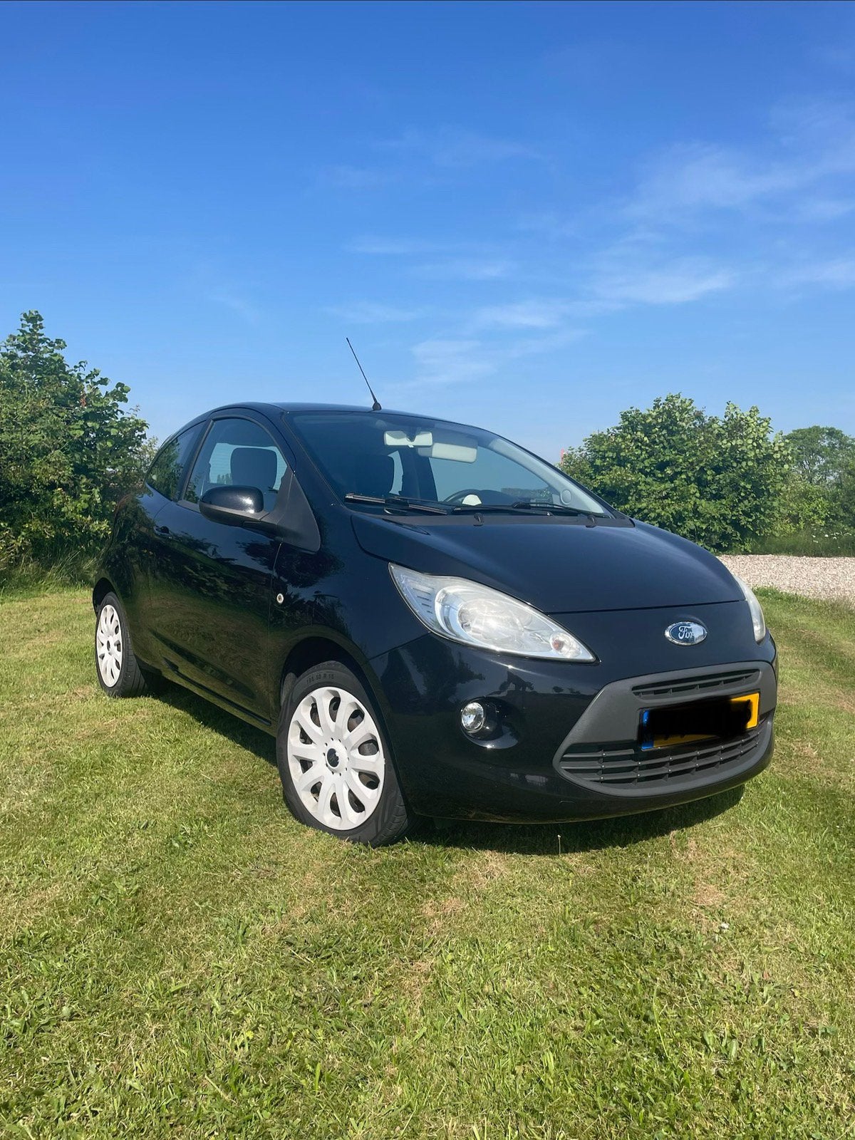 Ford Ka, Auto's, Ford, Stof, 4 cilinders, Zwart, Handgeschakeld