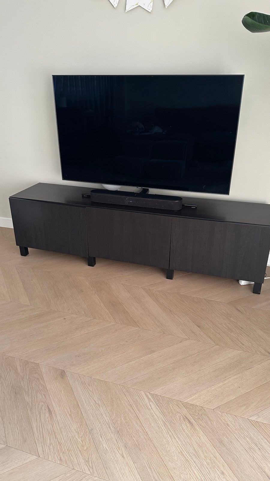 Ikea besta tv-meubel op pootjes, Ophalen, 150 tot 200 cm, Zo goed als nieuw, Minder dan 100 cm