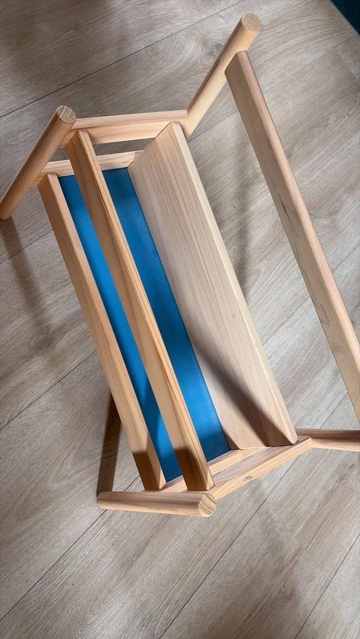 IKEA boekenhouder - Zo goed als nieuw, Huis en Inrichting, Woonaccessoires | Wandplanken en Boekenplanken, Ophalen of Verzenden