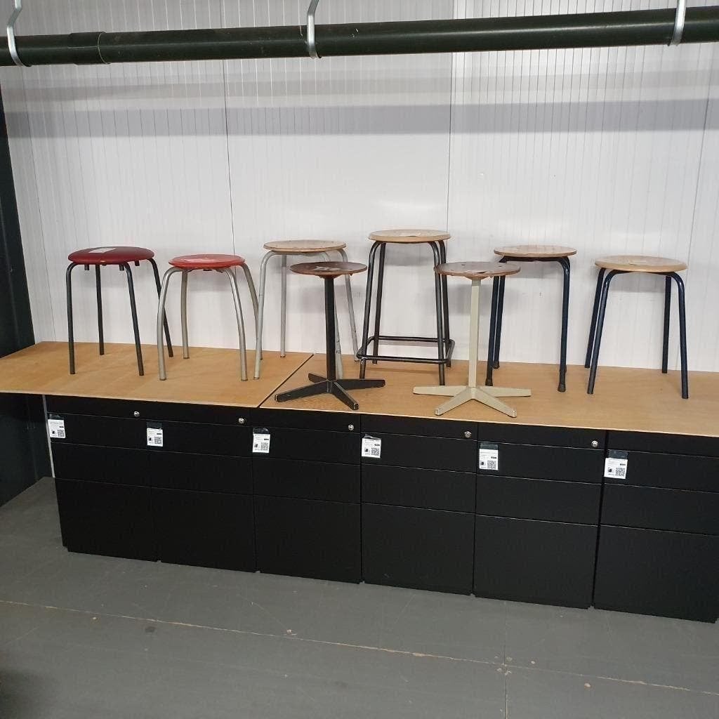 Partij diverse krukken voor een leuke prijs, Huis en Inrichting, Ophalen of Verzenden, Nieuw, Hout