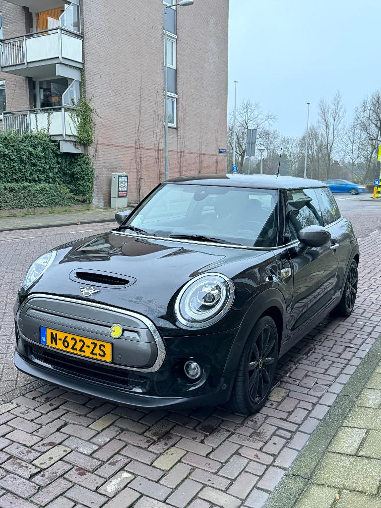 Mini Cooper SE Electric 3-deurs (f56) 184pk Aut 2020 Zwart, USB, 50 €/maand, 4 stoelen, Elektrisch