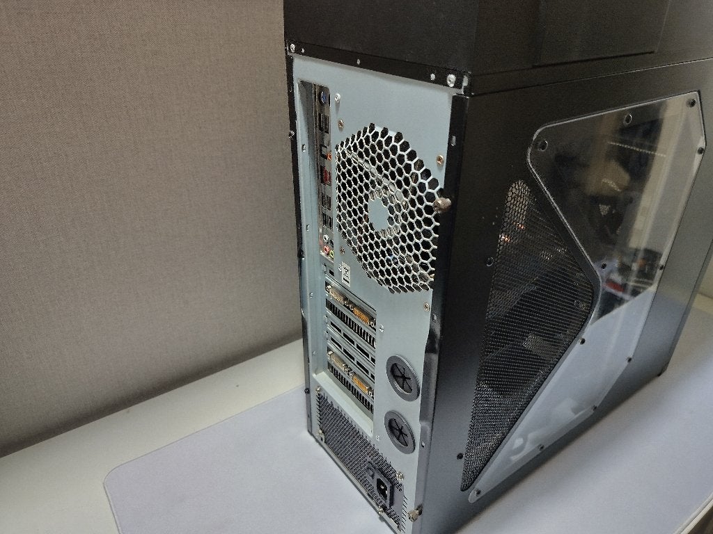 Retro PC (2009), i7 920, GTX 275 SLI, XP & Win 7 Dual-Boot, Ophalen