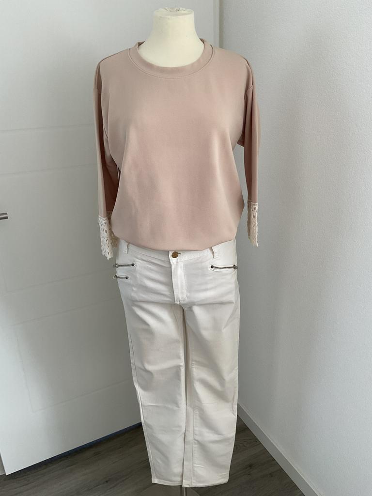 Prachtige zandkleurige top met kant/ beige/ maat m, Kleding | Dames, Maat 38/40 (M), Overige kleuren, Verzenden, Zo goed als nieuw