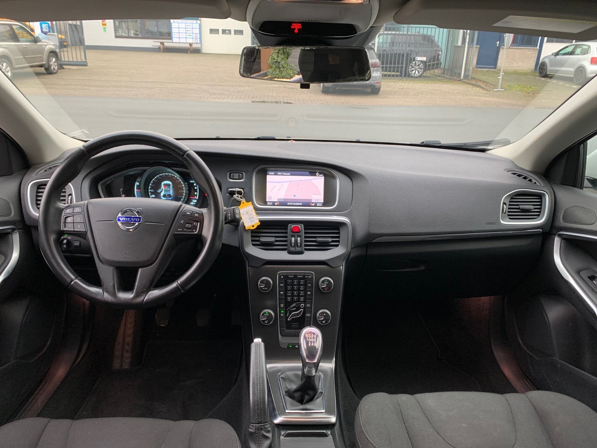 Volvo V40