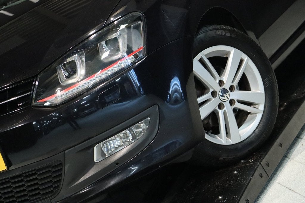 Volkswagen Polo 1.2-12V BlueMotion / CRUISE / CLIMA / INRUIL, Auto's, Voorwielaandrijving, Euro 5, 1198 cc, Zwart