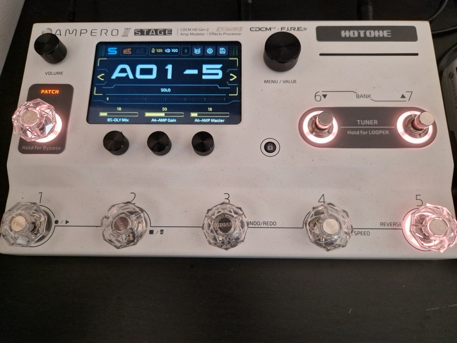Hotone Ampero II Stage Multi-effect met expressie pedaal, Muziek en Instrumenten, Effecten, Zo goed als nieuw, Overige typen, Multi-effect
