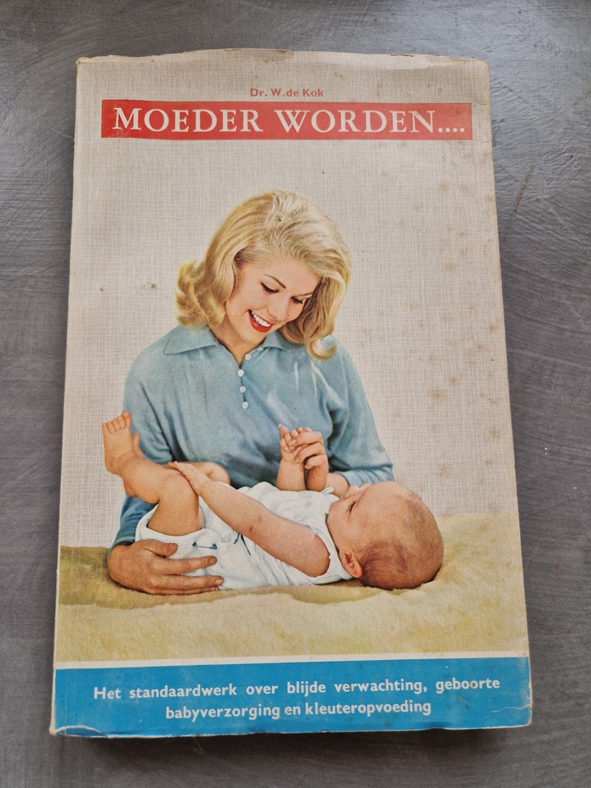 Vintage Zwitsal boek Moeder worden, Ophalen of Verzenden, Gelezen, Zwangerschap en Bevalling, Dr. W. de Kok